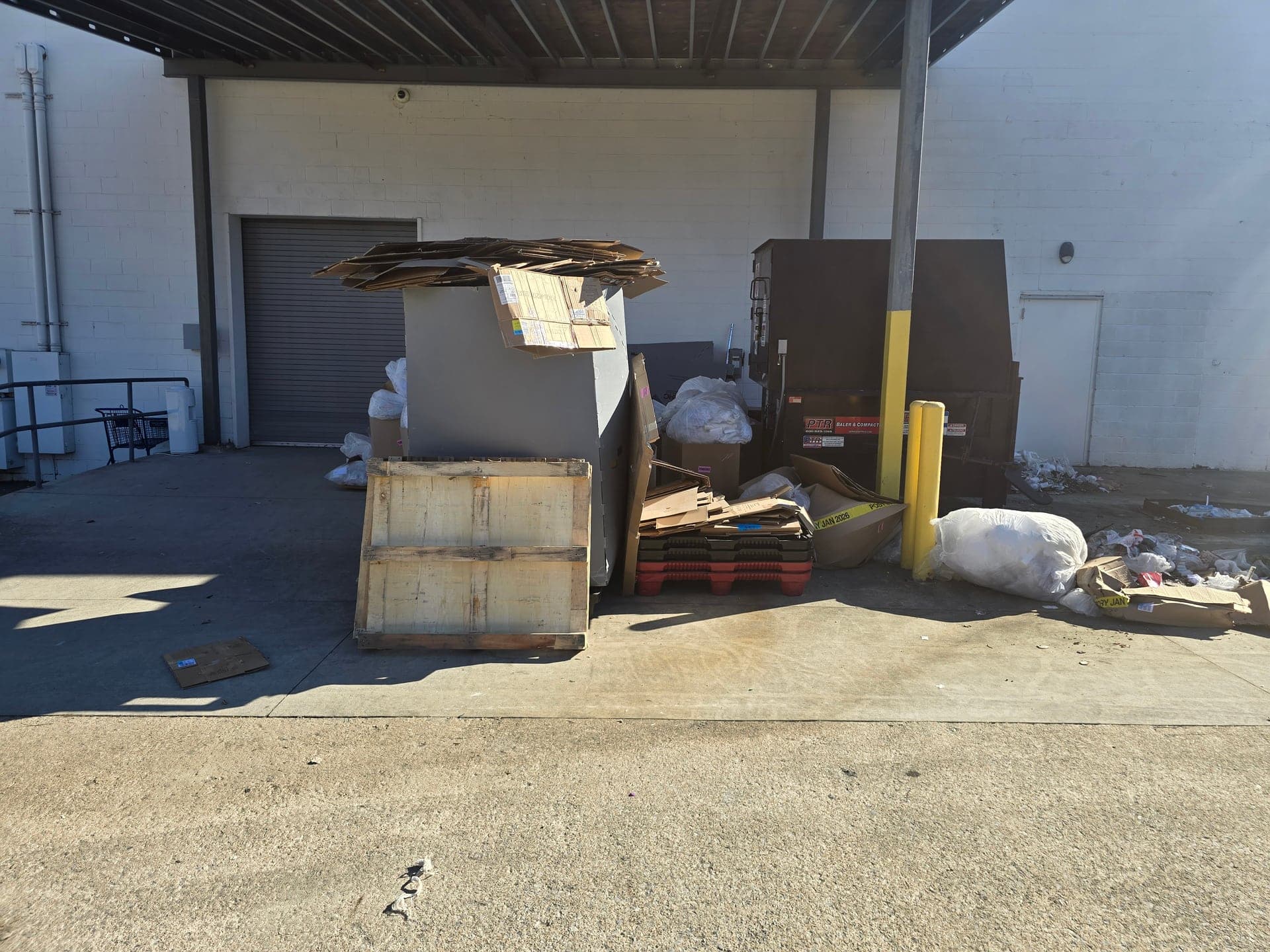 Commercial property before junk removal in Johnson City, TN