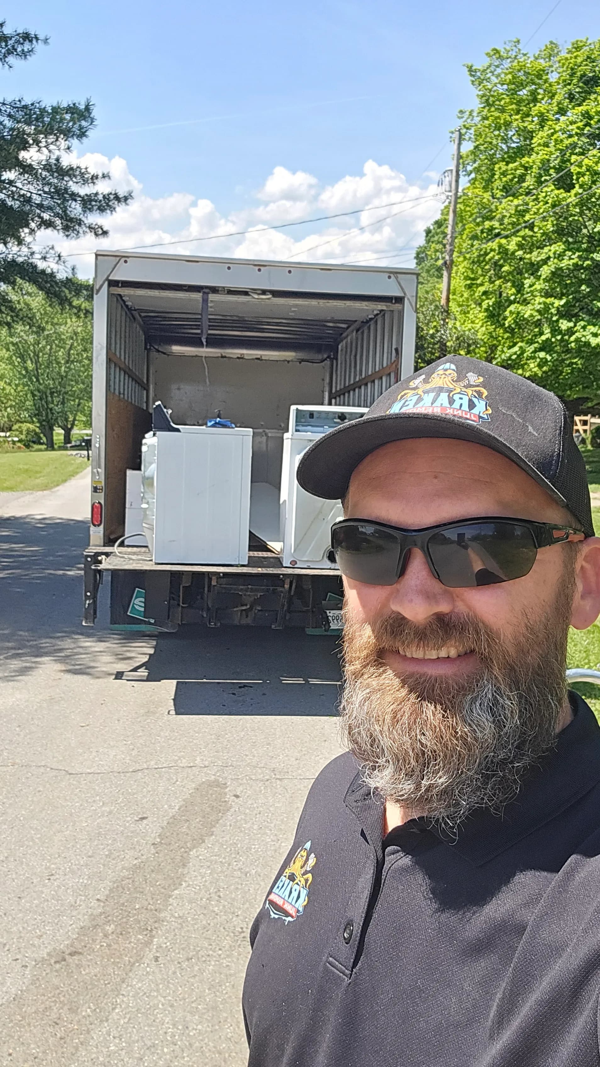 Professional junk removal services in Mount Carmel, TN